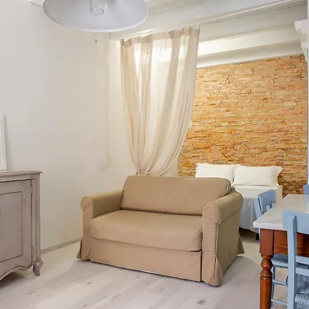 A Ortigia Apartment *