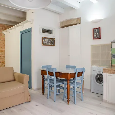 A Ortigia Apartment *
